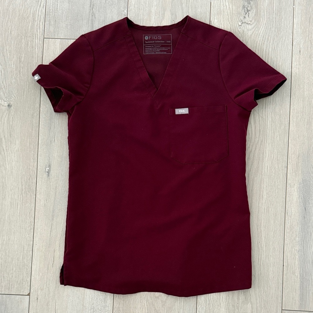 FIGS XXS Women’s Burgundy Top